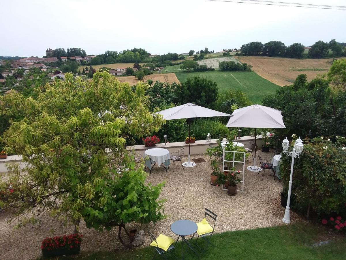 Montismaurelli Bed and Breakfast Montmoreau Εξωτερικό φωτογραφία