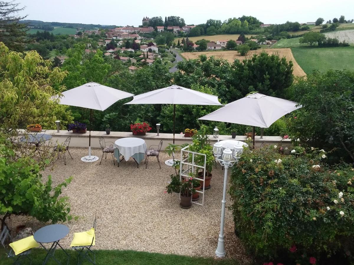 Montismaurelli Bed and Breakfast Montmoreau Εξωτερικό φωτογραφία
