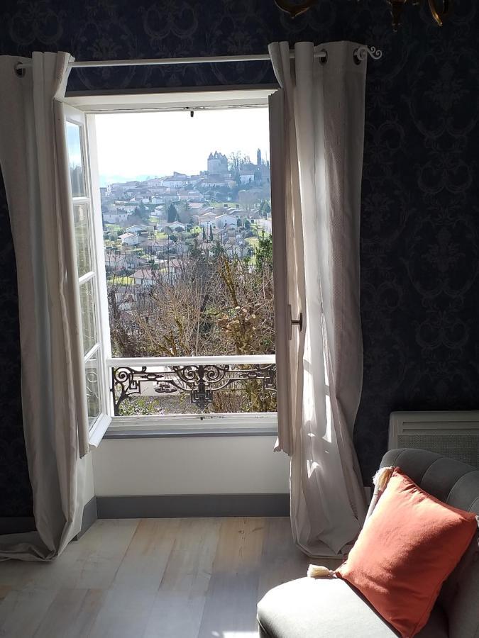 Montismaurelli Bed and Breakfast Montmoreau Εξωτερικό φωτογραφία
