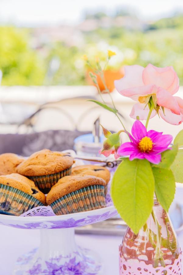 Montismaurelli Bed and Breakfast Montmoreau Εξωτερικό φωτογραφία